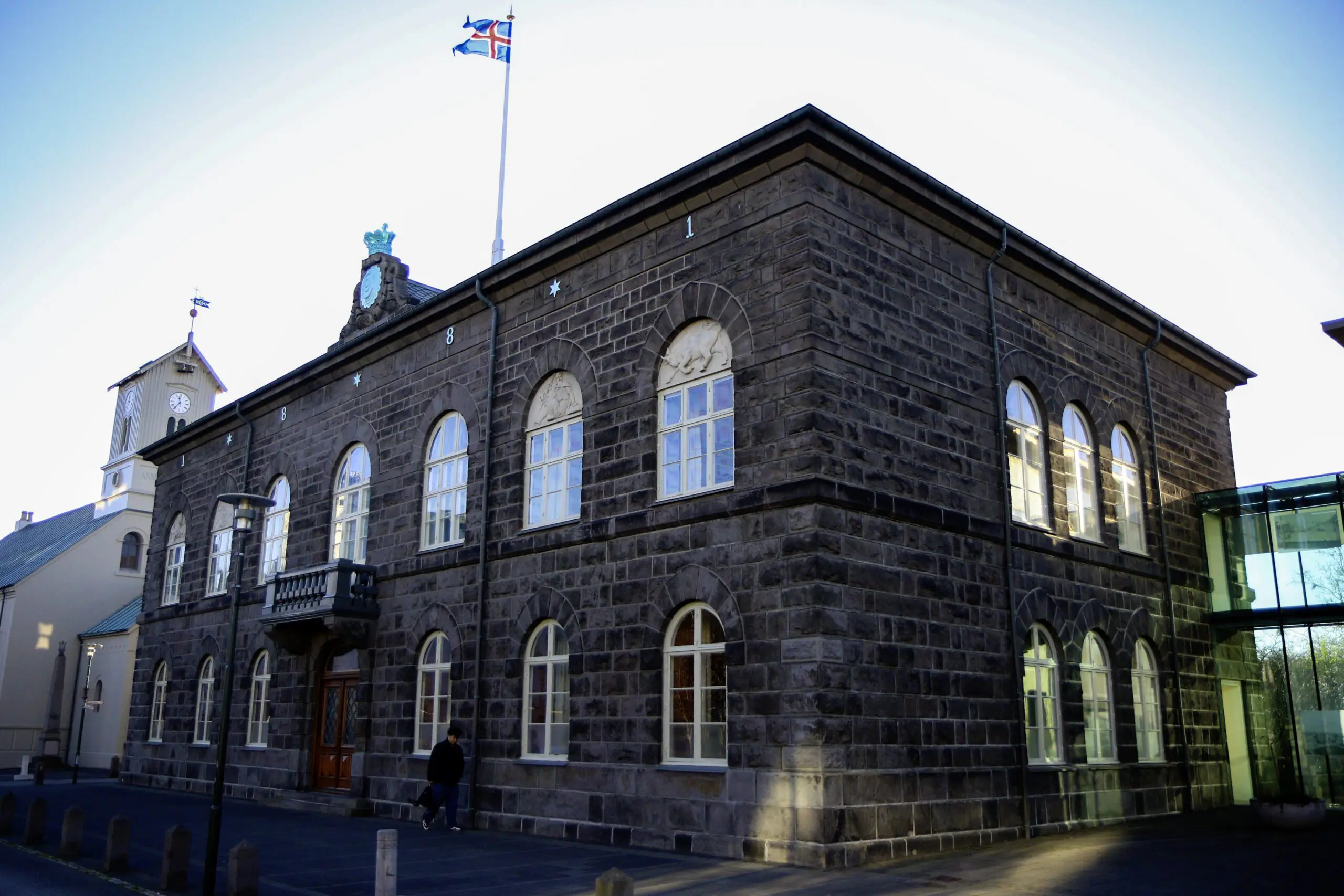 1E1A8Alþingishúsið 6